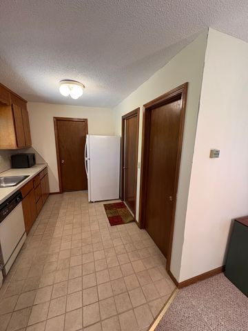 649 Middle Turnpike East E, Manchester, CT 06040
