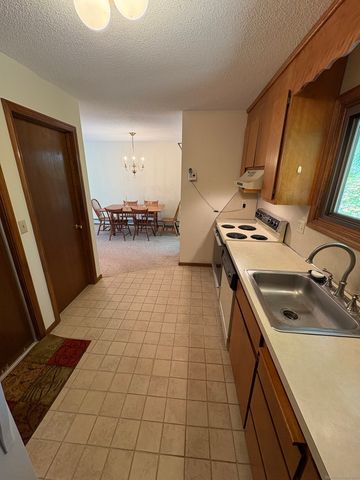 649 Middle Turnpike East E, Manchester, CT 06040