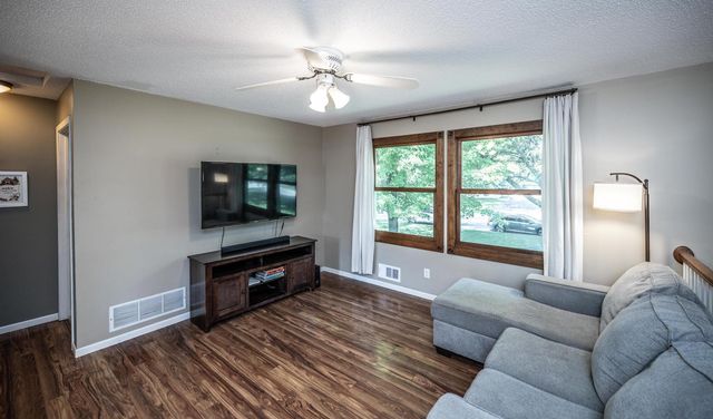 20140 Chesterfield Way, Farmington, MN 55024