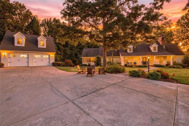 297 Henderson Lake Drive, Canton, GA 30115