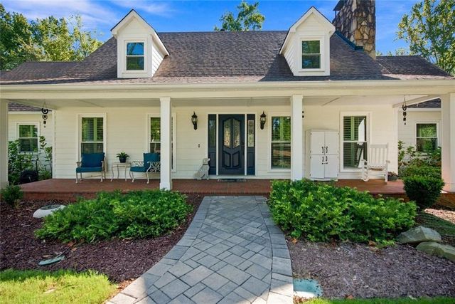 297 Henderson Lake Drive, Canton, GA 30115