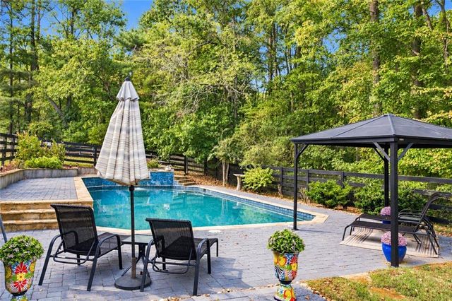 297 Henderson Lake Drive, Canton, GA 30115