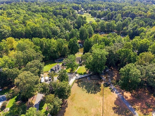 297 Henderson Lake Drive, Canton, GA 30115