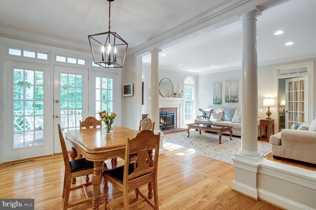 11901 CHAPEL RD, Clifton, VA 20124