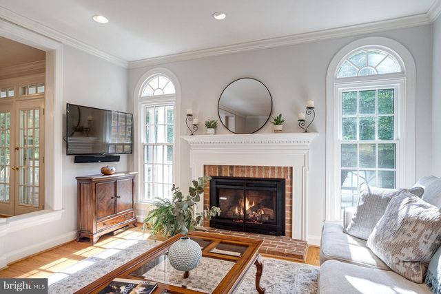 11901 CHAPEL RD, Clifton, VA 20124