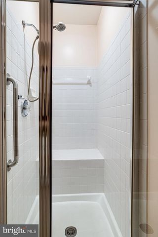 11901 CHAPEL RD, Clifton, VA 20124