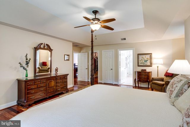 11901 CHAPEL RD, Clifton, VA 20124