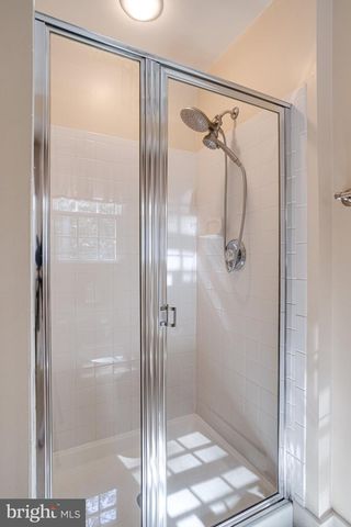 11901 CHAPEL RD, Clifton, VA 20124