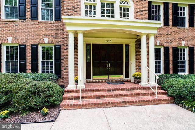 11901 CHAPEL RD, Clifton, VA 20124