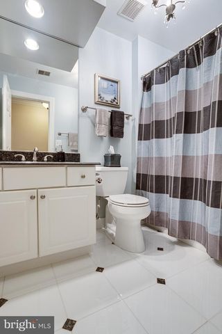 11901 CHAPEL RD, Clifton, VA 20124