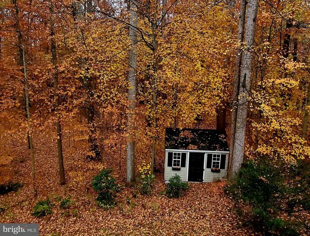 11901 CHAPEL RD, Clifton, VA 20124