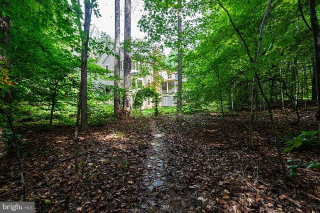 11901 CHAPEL RD, Clifton, VA 20124