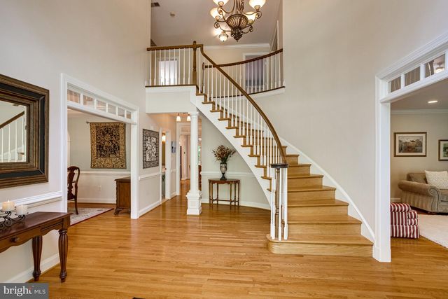 11901 CHAPEL RD, Clifton, VA 20124