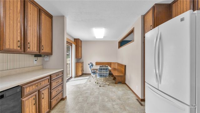 241 Norman Drive NE, Cedar Rapids, IA 52402