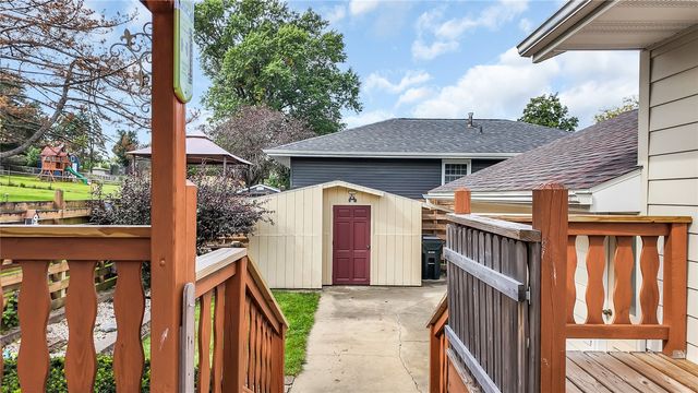 241 Norman Drive NE, Cedar Rapids, IA 52402