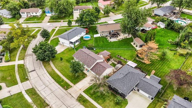 241 Norman Drive NE, Cedar Rapids, IA 52402