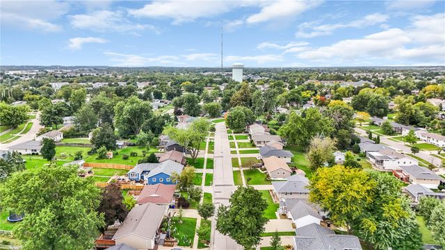 241 Norman Drive NE, Cedar Rapids, IA 52402