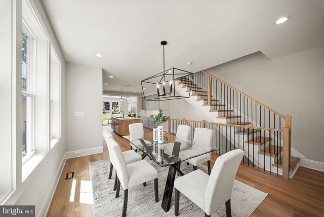 31 E REED AVE, Alexandria, VA 22305