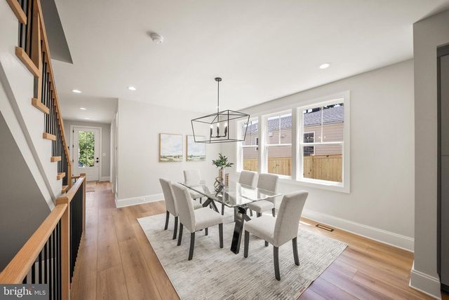 31 E REED AVE, Alexandria, VA 22305