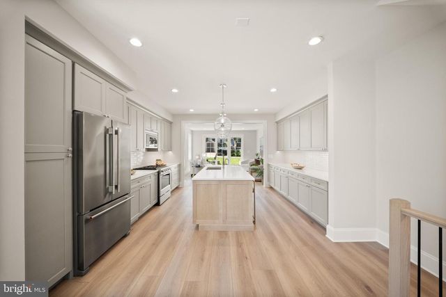 31 E REED AVE, Alexandria, VA 22305