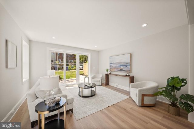 31 E REED AVE, Alexandria, VA 22305