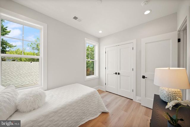 31 E REED AVE, Alexandria, VA 22305
