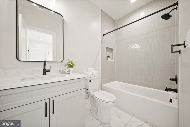 31 E REED AVE, Alexandria, VA 22305