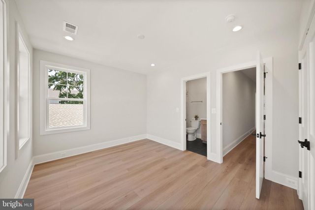 31 E REED AVE, Alexandria, VA 22305