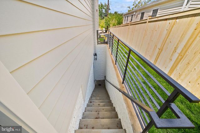 31 E REED AVE, Alexandria, VA 22305
