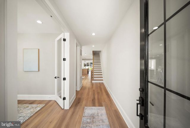 31 E REED AVE, Alexandria, VA 22305