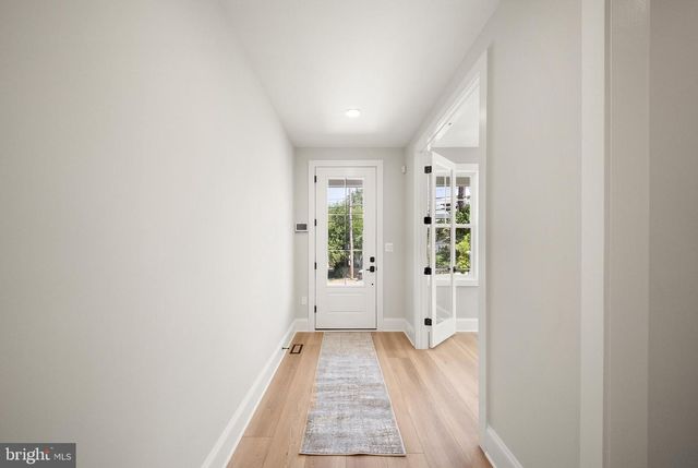 31 E REED AVE, Alexandria, VA 22305