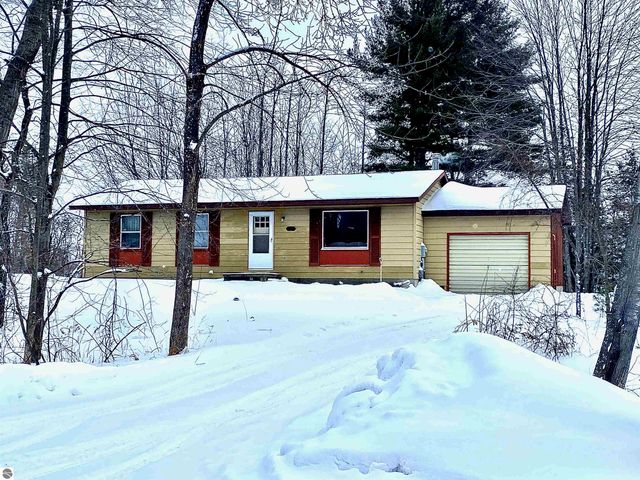 6547 Birch Lake Road, Kewadin, MI 49648