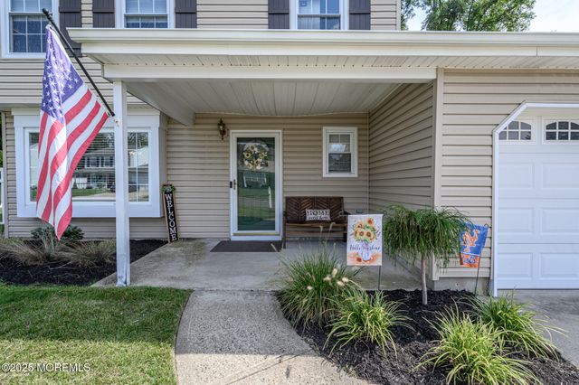 12 Dantley Drive, Howell, NJ 07731