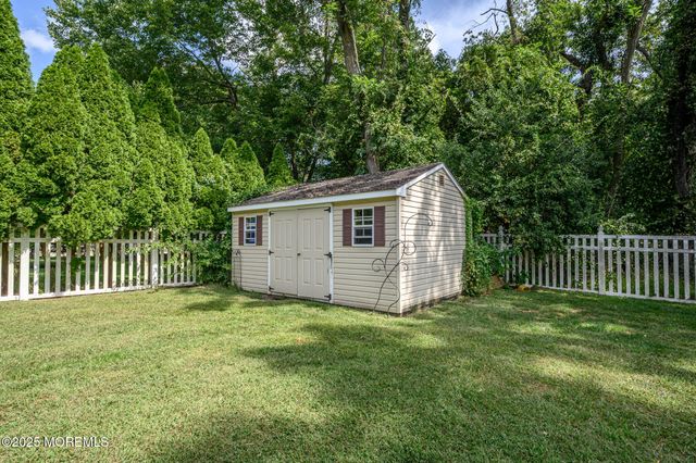 12 Dantley Drive, Howell, NJ 07731