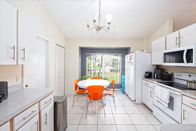 1634 SW Duclair Avenue, Port St. Lucie, FL 34953