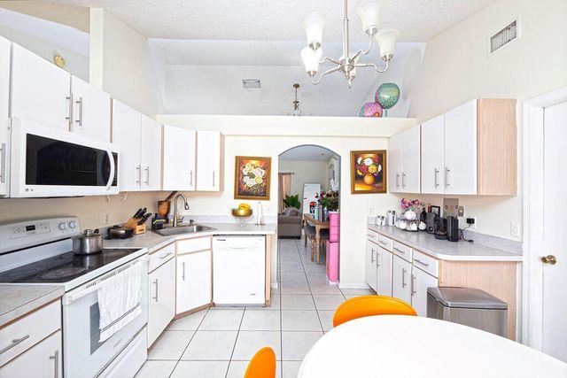 1634 SW Duclair Avenue, Port St. Lucie, FL 34953