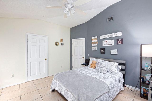 1634 SW Duclair Avenue, Port St. Lucie, FL 34953