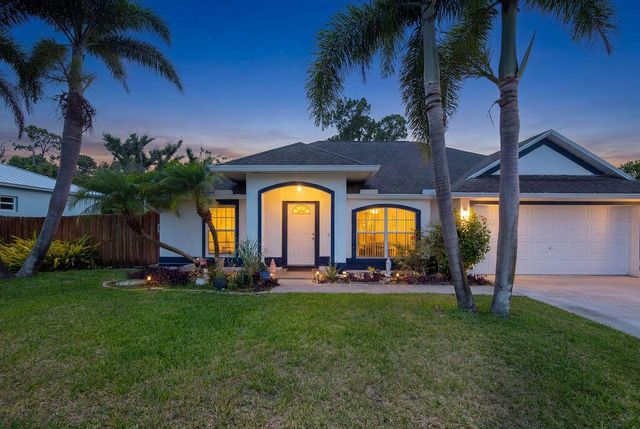 1634 SW Duclair Avenue, Port St. Lucie, FL 34953