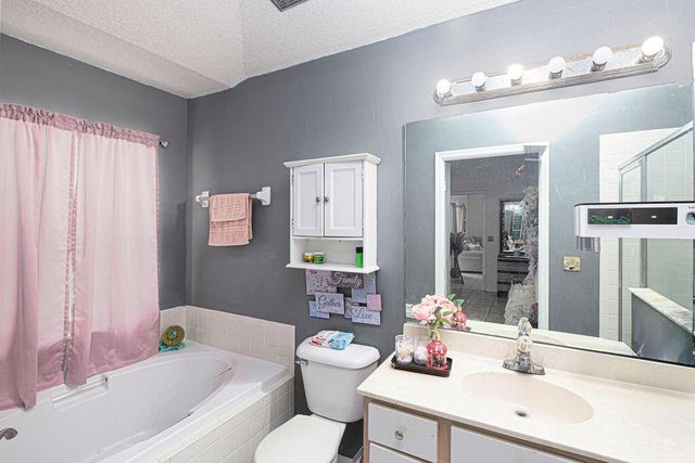 1634 SW Duclair Avenue, Port St. Lucie, FL 34953