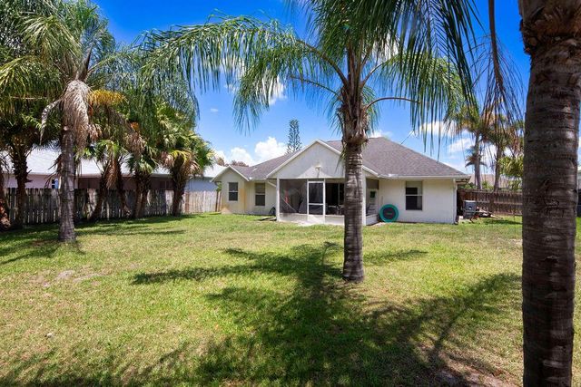 1634 SW Duclair Avenue, Port St. Lucie, FL 34953