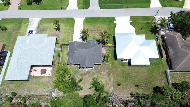 1634 SW Duclair Avenue, Port St. Lucie, FL 34953