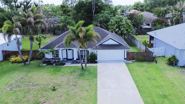 1634 SW Duclair Avenue, Port St. Lucie, FL 34953
