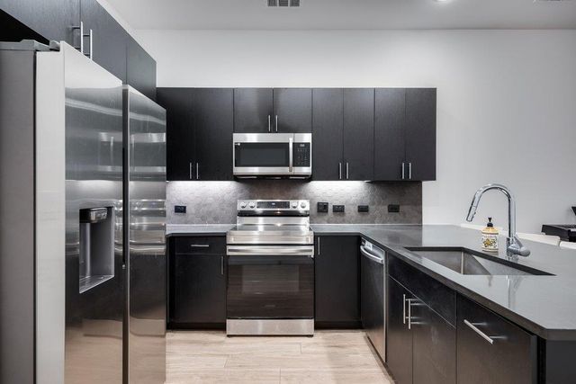 4801 Springdale RD 2107, Austin, TX 78723