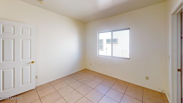 5534 S Gainsborough Road, Tucson, AZ 85746