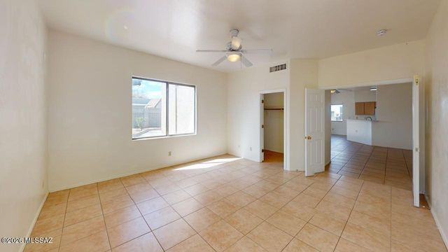 5534 S Gainsborough Road, Tucson, AZ 85746