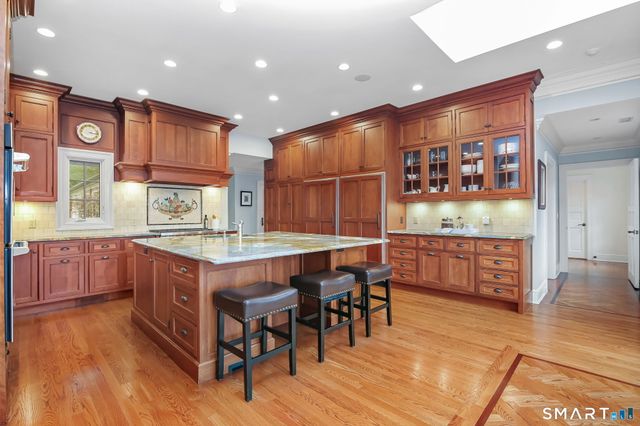 111 Parish Lane, New Canaan, CT 06840