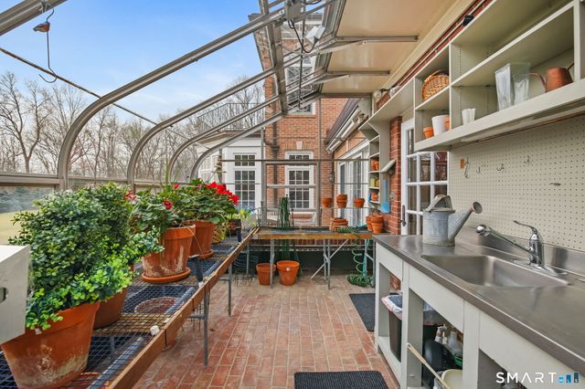 111 Parish Lane, New Canaan, CT 06840