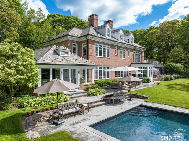 111 Parish Lane, New Canaan, CT 06840