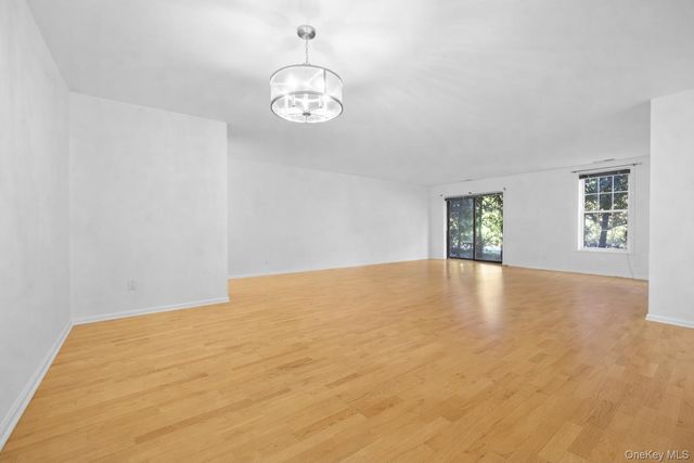 140 Field Point Road 2, Greenwich, CT 06830