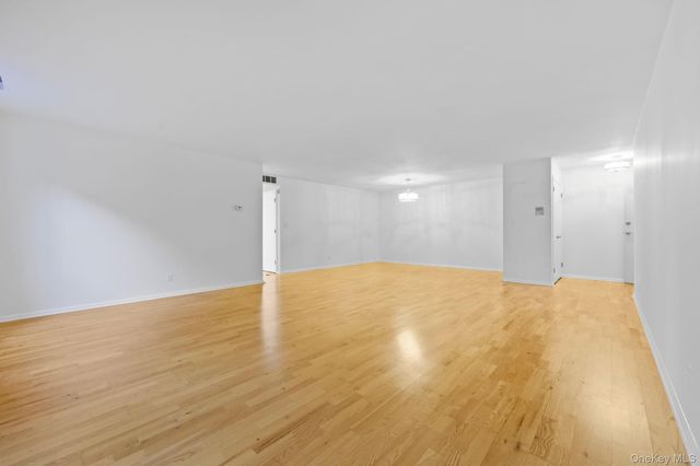 140 Field Point Road 2, Greenwich, CT 06830